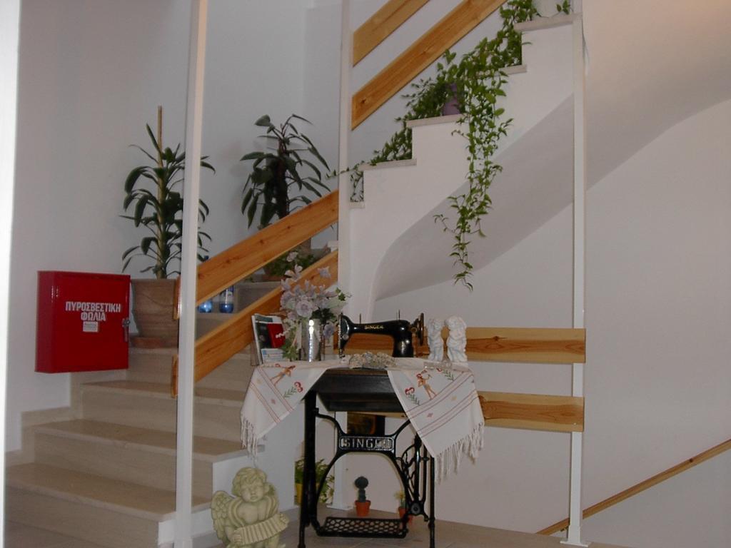 Xenos Apartments Кератокампос Екстериор снимка